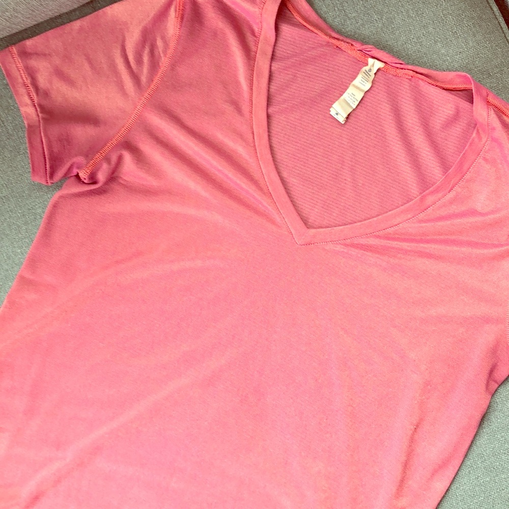 Lululemon love tee - metallic pink